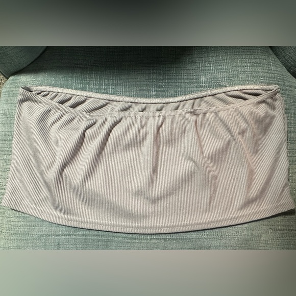 Boohoo Lilac Bandeau Crop - Picture 2 of 4